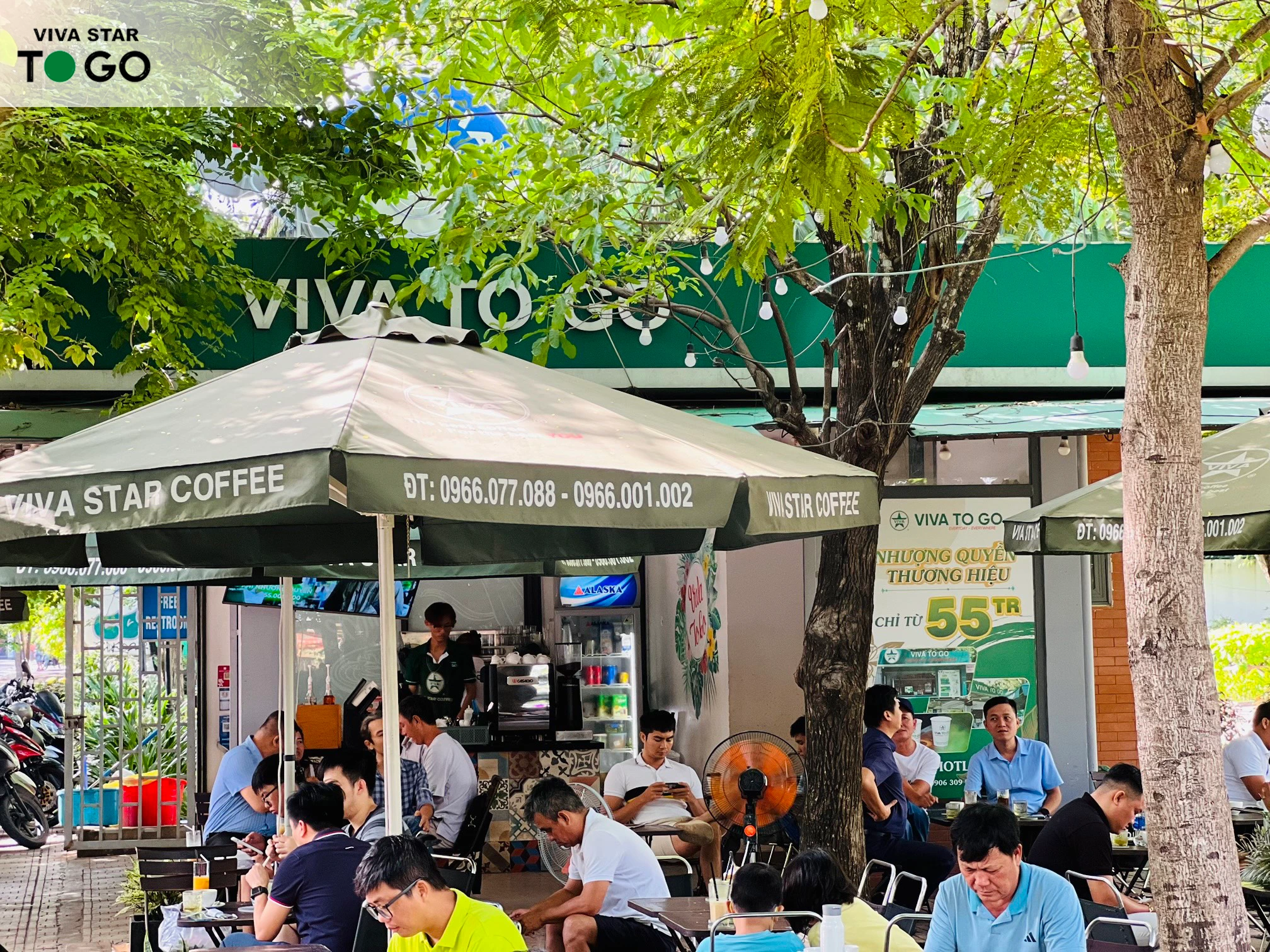 Không gian quán VivaToGo